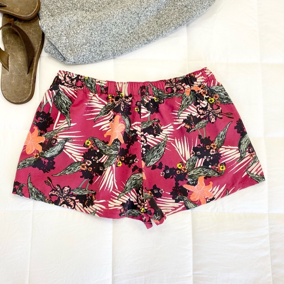 Patagonia Barely Baggies 2.5” - Picture 5 of 8